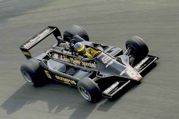 Bien que ce soit la Lotus 78 qui est considérée comme la première 'Wing Car', c'est sa suppléante, la 79 qui marqua encore un peu plus les esprits, grâce à sa ligne sensationnelle et son efficacité incomparable permettant à Mario Andretti de remporter le titre mondial devant son coéquipier Ronnie Peterson, qui disparaissait tragiquement à Monza cette année-là